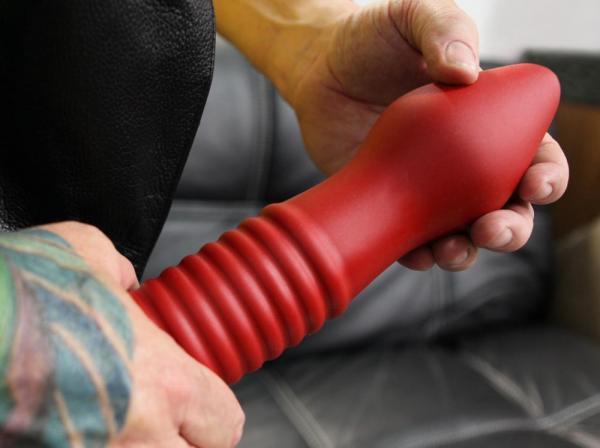 Tantus Fist Trainer- Red